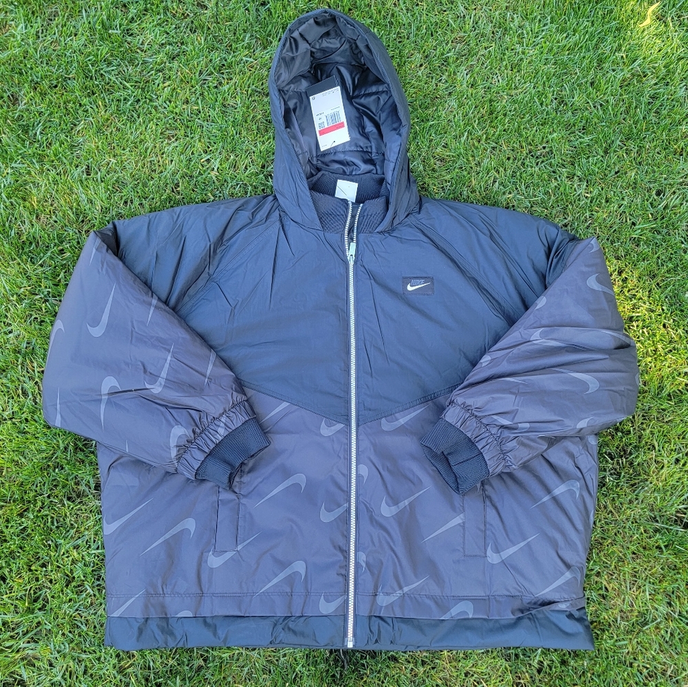 New women's Nike jacket